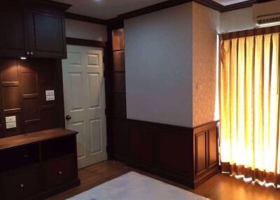 2 bed Condo in Lumpini Place Phahol - Saphankhwai Samsennai Sub District C016845