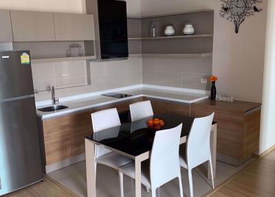 2 bed Condo in Rhythm Sukhumvit Phra Khanong Sub District C016834