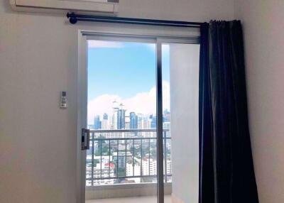 1 bed Condo in Supalai Park Ekkamai-Thonglor Bangkapi Sub District C016815