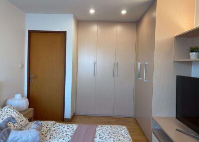 3 bed Condo in Residence 52 Phrakhanong District C016811