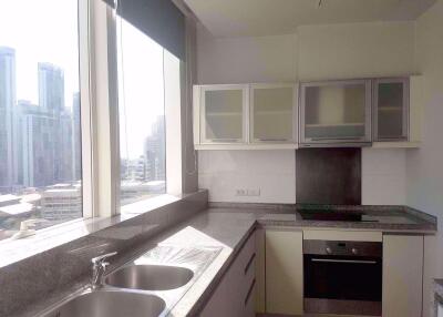 2 bed Condo in Millennium Residence Khlongtoei Sub District C016807