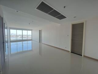 2 bed Condo in Supalai Riva Grande Yan Nawa District C016806