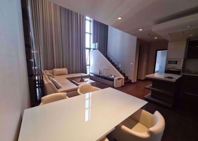 3 bed Duplex in Ivy Ampio Huai Khwang Sub District D016759