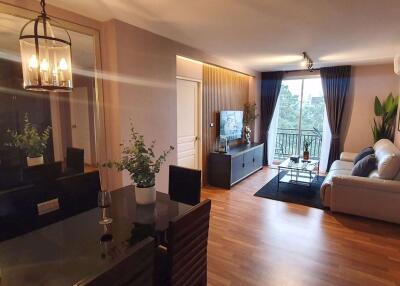 2 bed Condo in Sathorn Plus - By The Garden Chong Nonsi Sub District C016756