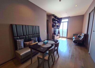 3 bed Condo in The Diplomat Sathorn Silom Sub District C016755
