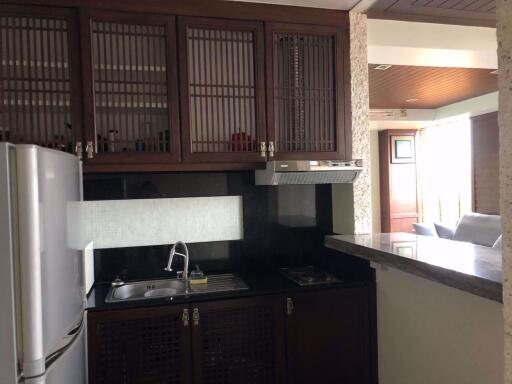 3 bed Condo in Elephant Tower Chatuchak District C016749