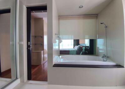 1 bed Condo in The Address Chidlom Lumphini Sub District C016746