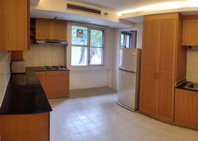 3 bed Condo in The Peony Chong Nonsi Sub District C016733