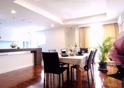 5 bed Condo in SanguanSap Mansion Yan Nawa Sub District C016727