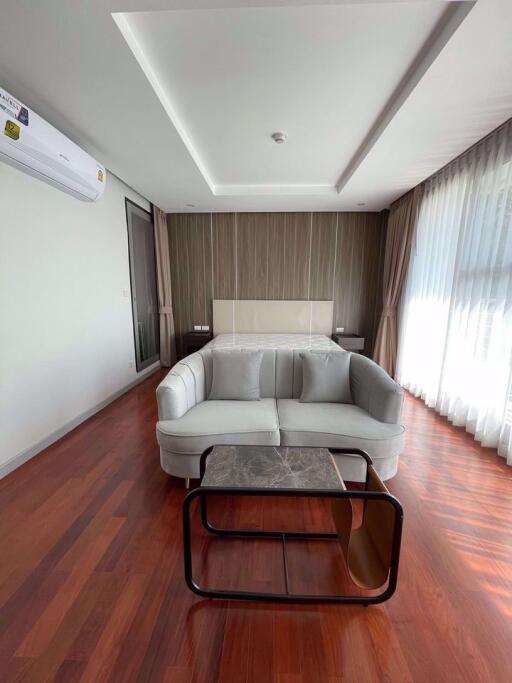 2 bed Condo in L3AVENUE Khlong Tan Nuea Sub District C016718