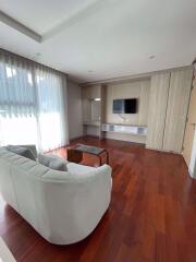 2 bed Condo in L3AVENUE Khlong Tan Nuea Sub District C016718