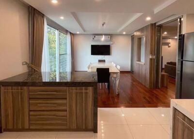 3 bed Condo in L3AVENUE Khlong Tan Nuea Sub District C016717