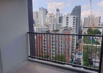 3 bed Condo in 15 Sukhumvit Residences Khlong Toei Nuea Sub District C016707