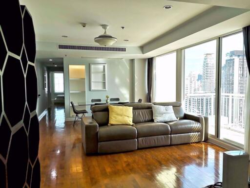 3 bed Condo in Baan Siri Thirty One Khlong Toei Nuea Sub District C016706