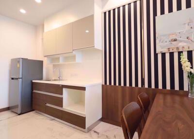 1 bed Condo in Supalai Elite Surawong Si Phraya Sub District C016693