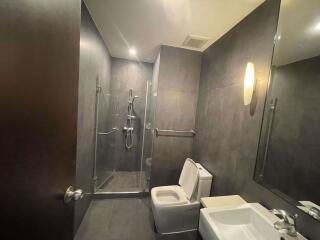 2 bed Condo in CitiSmart Sukhumvit 18 Khlongtoei Sub District C016681