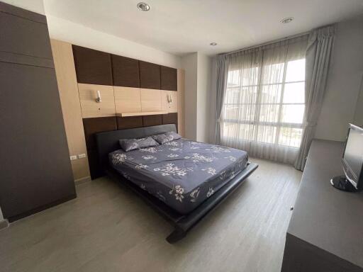 2 bed Condo in CitiSmart Sukhumvit 18 Khlongtoei Sub District C016681