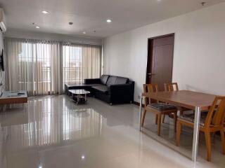 2 bed Condo in Silom City Resort Bang Rak District C016661