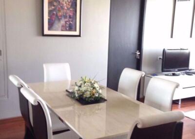 2 bed Condo in The Address Chidlom Lumphini Sub District C016647