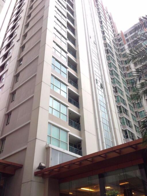 2 bed Condo in The Address Chidlom Lumphini Sub District C016647