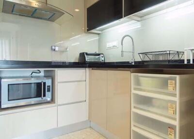 1 bed Condo in The Crest Ruamrudee Pathum Wan District C016629