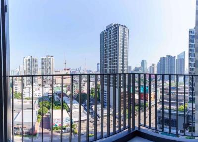 2 bed Condo in LIFE Asoke - Rama 9 Makkasan Sub District C016626