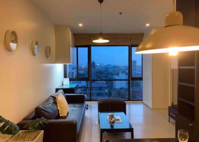 2 bed Condo in Noble Reflex Samsennai Sub District C016621