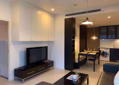 2 bed Condo in Noble Reflex Samsennai Sub District C016621