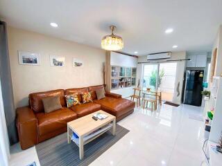 3 bed House Suanluang Sub District H016610