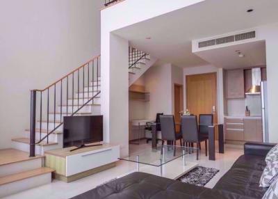 1 bed Duplex in The Emporio Place Khlongtan Sub District D016585