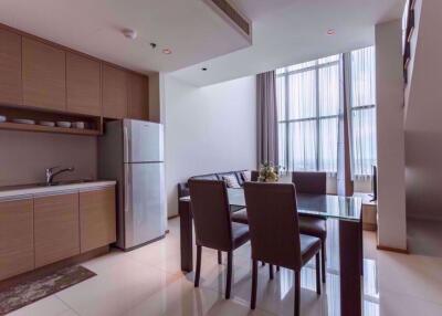 1 bed Duplex in The Emporio Place Khlongtan Sub District D016585