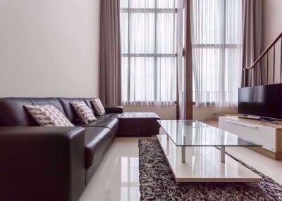 1 bed Duplex in The Emporio Place Khlongtan Sub District D016585