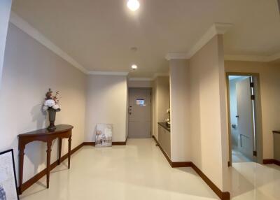 3 bed Condo in GP Grande Tower Khlong Toei Nuea Sub District C016575