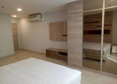 3 bed Condo in GP Grande Tower Khlong Toei Nuea Sub District C016574