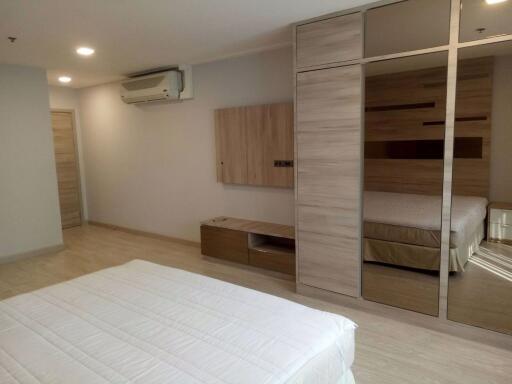 3 bed Condo in GP Grande Tower Khlong Toei Nuea Sub District C016574