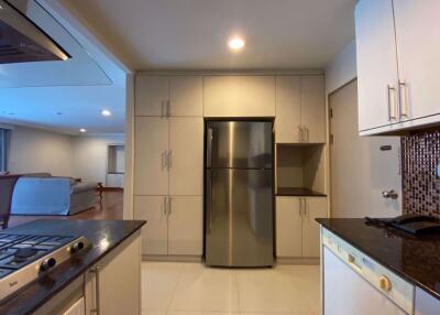 3 bed Condo in GP Grande Tower Khlong Toei Nuea Sub District C016573