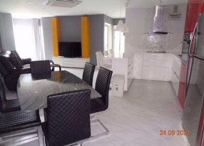 2 bed Condo in Wittayu Complex Makkasan Sub District C016570