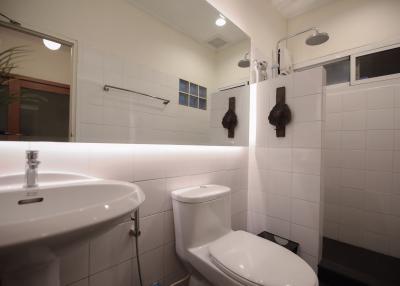 2 ห้องนอน, 2 ห้องน้ำ บ้าน ราคา ฿ 28,000/เดือน