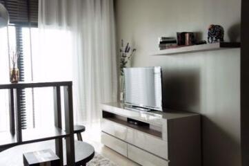 2 bed Condo in Noble Reform Samsennai Sub District C016552