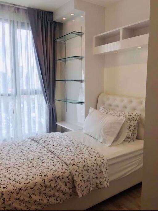 2 bed Condo in Ideo Mobi Rama 9 Huai Khwang Sub District C016546