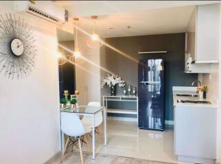 2 bed Condo in Ideo Mobi Rama 9 Huai Khwang Sub District C016546