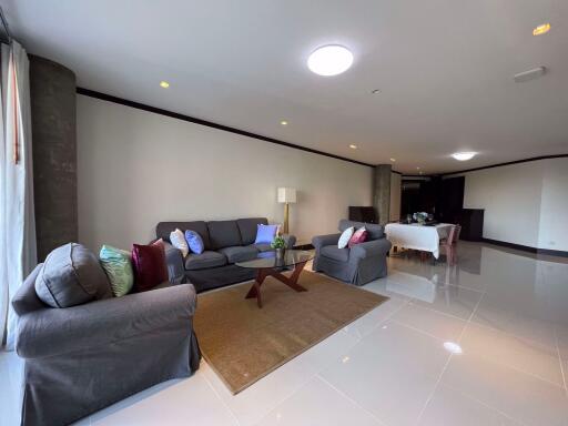 3 bed Condo in PR Court Khlong Tan Nuea Sub District C016490