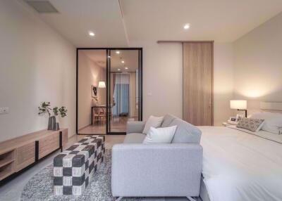 2 bed Condo in Noble Ploenchit Lumphini Sub District C016484