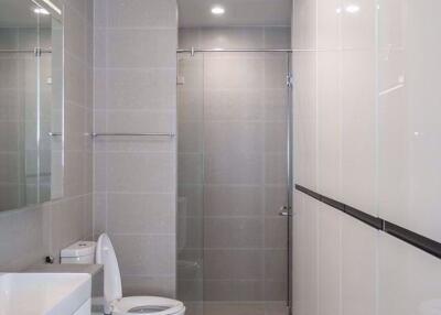 2 bed Condo in Noble Ploenchit Lumphini Sub District C016484