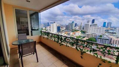 3 bed Condo in Hampton Thonglor 10 Khlong Tan Nuea Sub District C016463