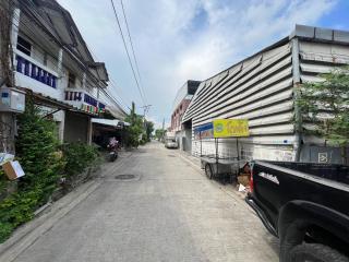 176 Sqm. Warehouse listed for ฿ 21,000,000.