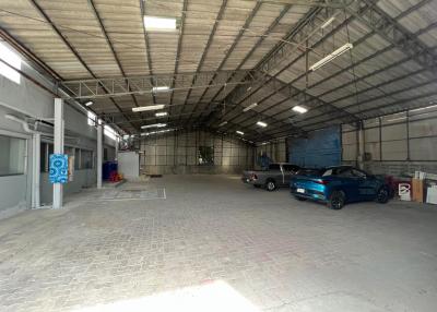 176 Sqm. Warehouse listed for ฿ 21,000,000.