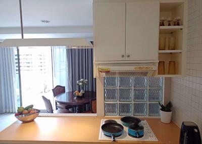 2 bed Condo in Supalai Place Condominium Khlong Tan Nuea Sub District C016446