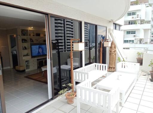 2 bed Condo in Supalai Place Condominium Khlong Tan Nuea Sub District C016446