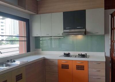 3 bed Condo in City Nest Khlong Tan Nuea Sub District C016414